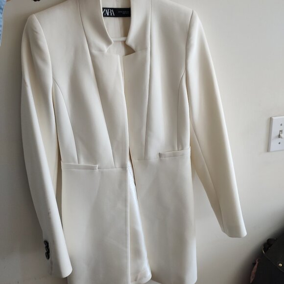 ZARA Blazer in White - Picture 1 of 7